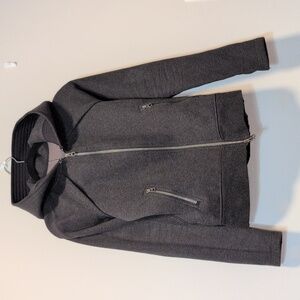 Lululemon Happy Yin Year Hoodie in Heathered Black Size 8